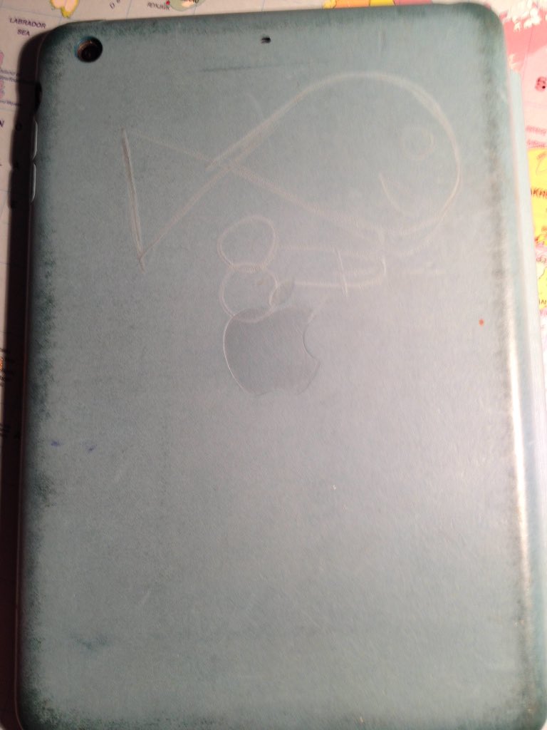 IsaacVanob's tweet photo. @NathanxAcid beste hoesje voor de pikvis https://t.co/6ODPqWVDPB