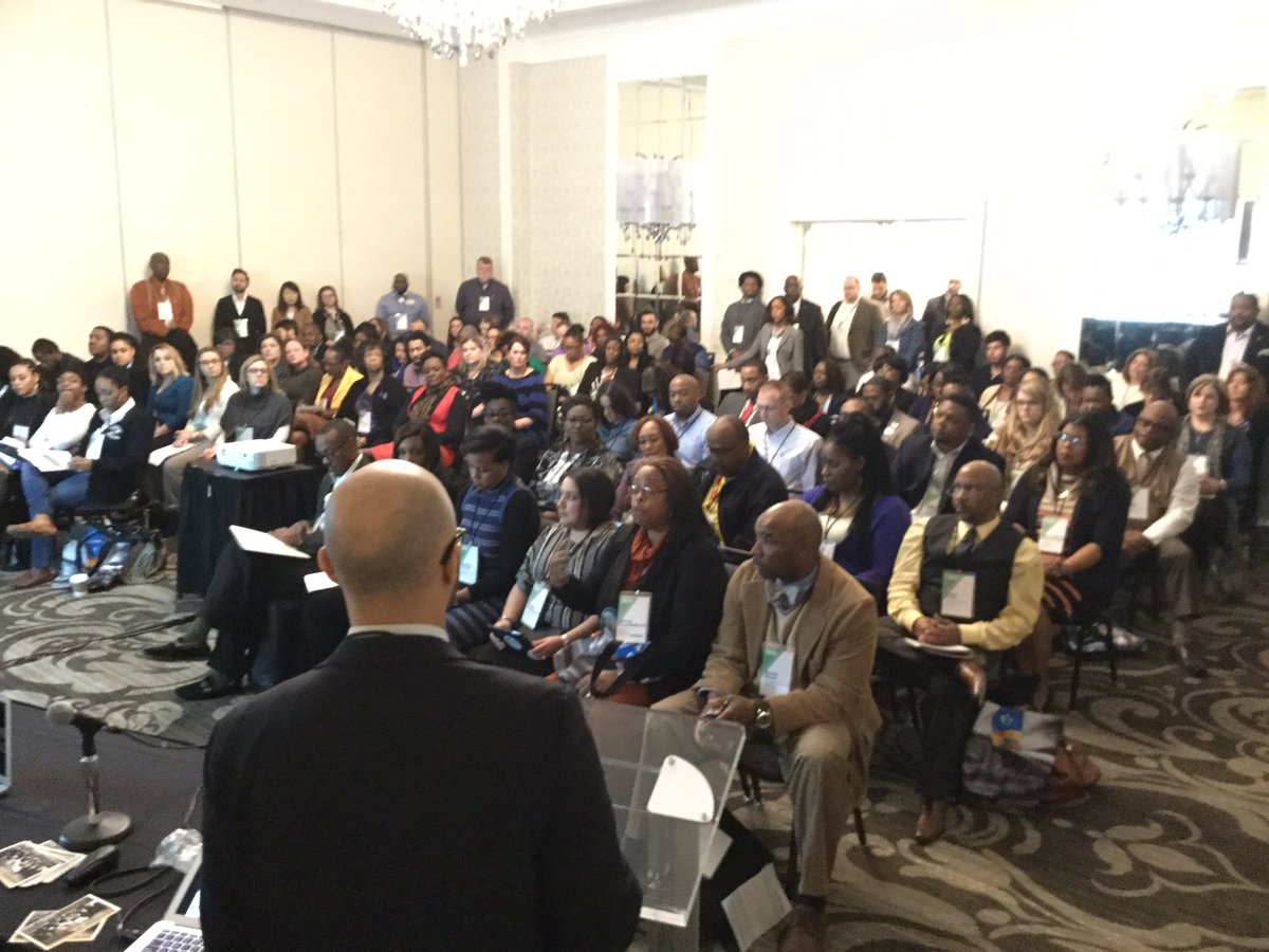 PaulForbesNYC's tweet image. Amazing presentation by @ESINYC team and Ingrid Chung from AMS during #ADreamDeferred16 So Proud!!