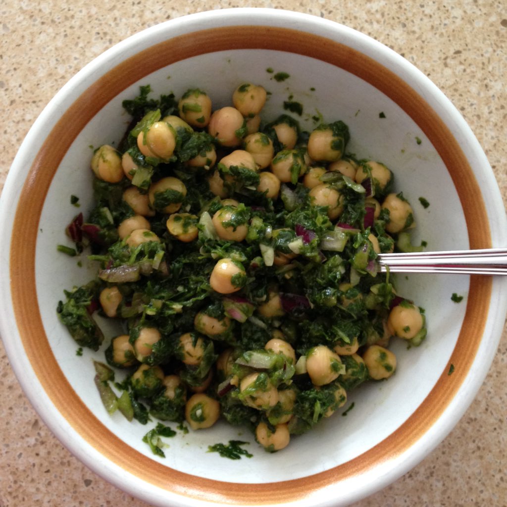 SK_Wise's tweet photo. Holy Hannah...@ohsheglows Eat-Your-Greens Chickpea Medley is addictive! #SecondBowl #vegan
https://t.co/Vp7bB0AkuZ https://t.co/9TJTYkhGnM