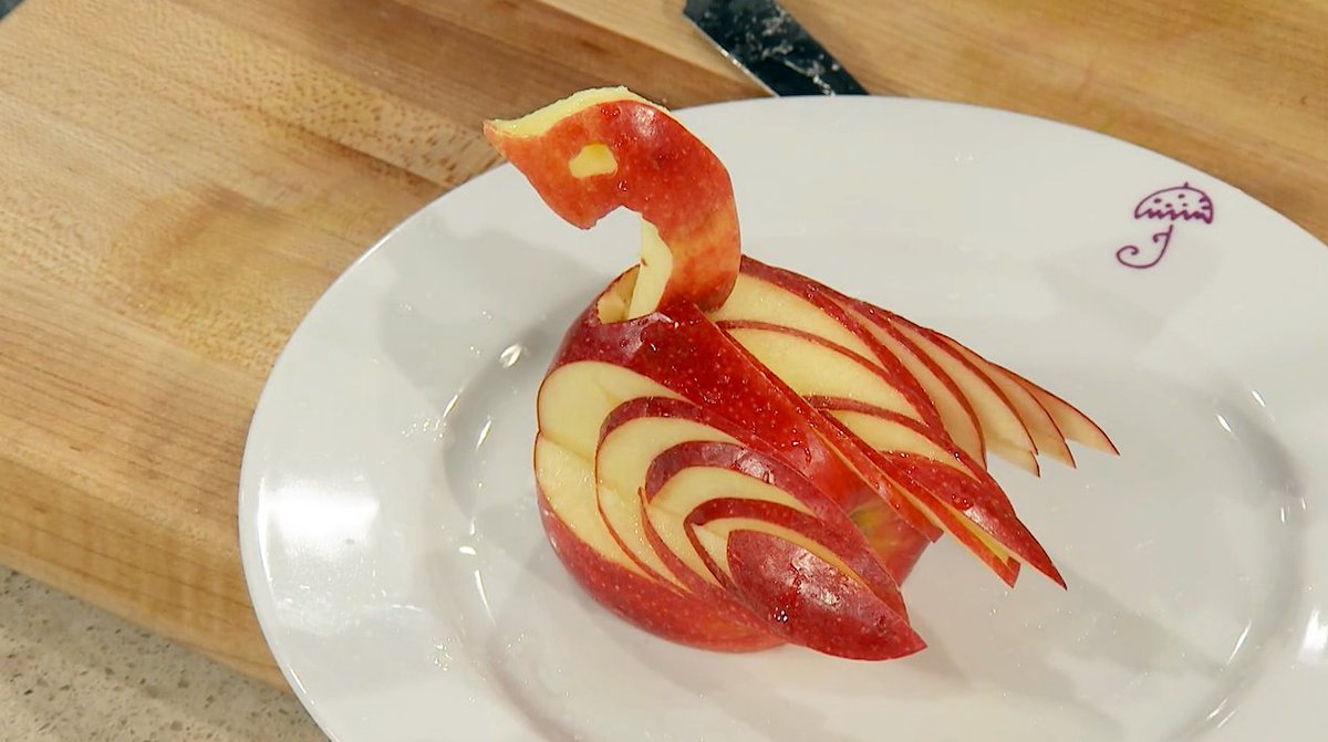 Jacques Pépin (KQED) (@jacques_pepin) on Twitter photo Jacques shares his method for making a swan out of an apple <a href="/KQED/">KQED</a> ow.ly/Yup0F Jacques shares his method for making a swan out of an apple <a href="/KQED/">KQED</a> ow.ly/Yup0F