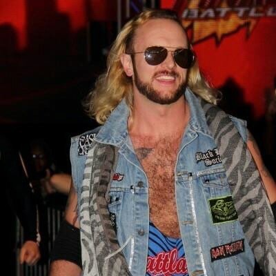 WrestlingMagic's tweet photo. @AllSellsFinal VS @SteveOff VS @HoostTraplash VS #EverettCross Fatal Four Way for a Future Title Shot #IndyMania 2! https://t.co/zko9Zpv9yD