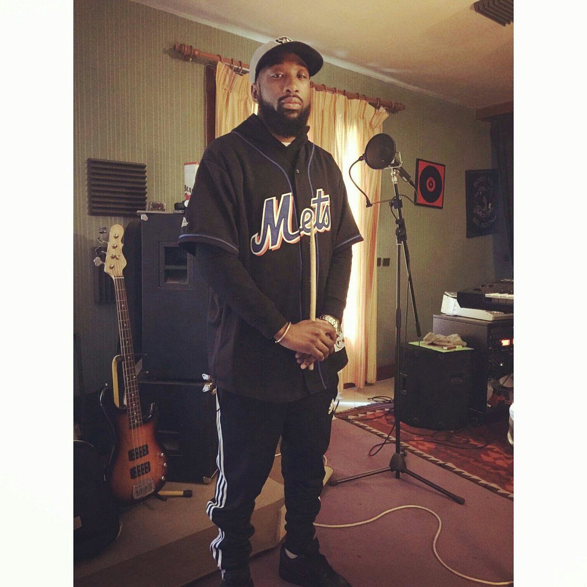 YoshiYoons's tweet photo. #instasize en cours de téléchargement 🚀 ⏳ 🎤 🎶  #bientotLEp #yoshiyoons https://t.co/fypBecZkjf