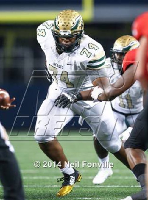 RTRnews's tweet photo. #MajorTarget DeSoto HS 2017 4-Star OL @EdwardThomasIn1 Tells me he plans to visit #Alabama again for Spring practice https://t.co/VbTWty39Ul