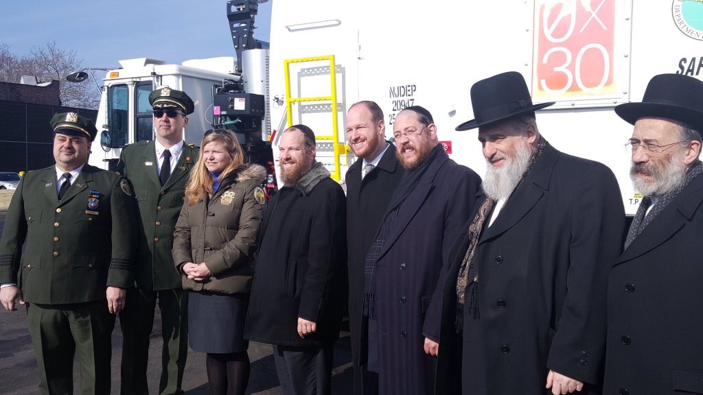 TyForHelping's tweet image. Thanx @NYCGreenfield 4 trying to help us with the GT issues we got @HikindDov he is did it!! He is the one thanx dov