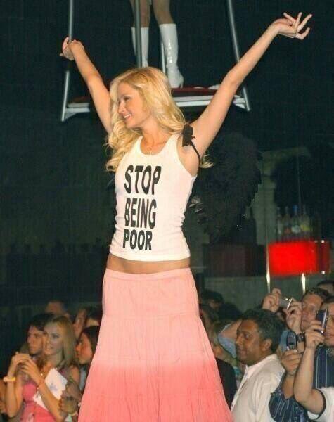 FunnyPicsDepot's tweet photo. when paris hilton singlehandedly saved the US economy https://t.co/H5wYoZtqoa