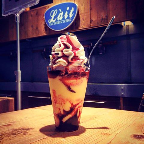 LaitBari's tweet photo. Come rendere più dolci le tue giornate? noi di @LaitBari  sappiamo come fare !
#coppevariegate #zabaione #amarene https://t.co/qbCi6xmIqj
