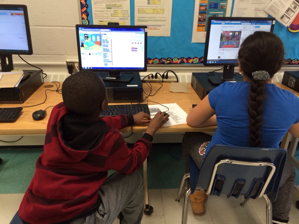 jenniclia's tweet image. Ss love #Coding Club using #ScratchMIT at @CNEWM_Brampton #dpcdsb #dpmath #STEM