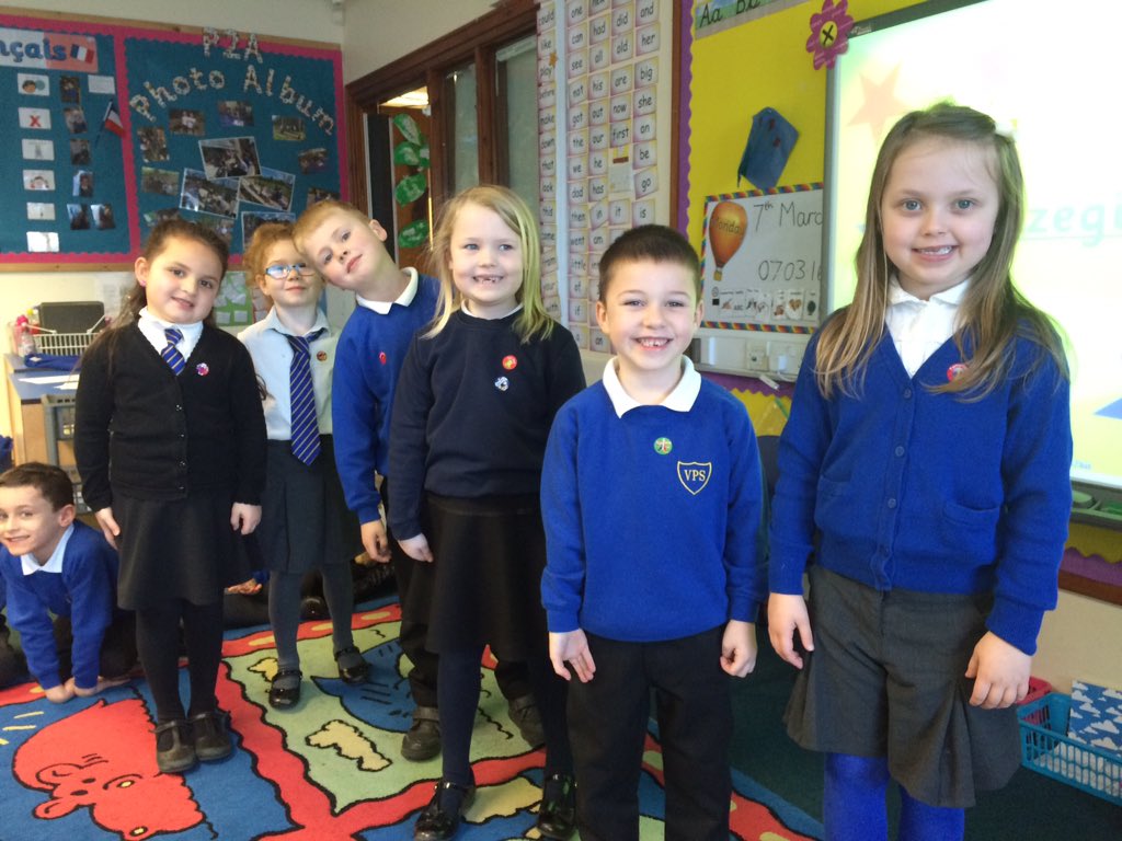 MissThomsonVPS's tweet photo. Fantastique français de ces élèves! Superbe! 🇫🇷#VPS1plus2 @falkirk1plus2 🌟 #VPSml https://t.co/ahckdZc6mx