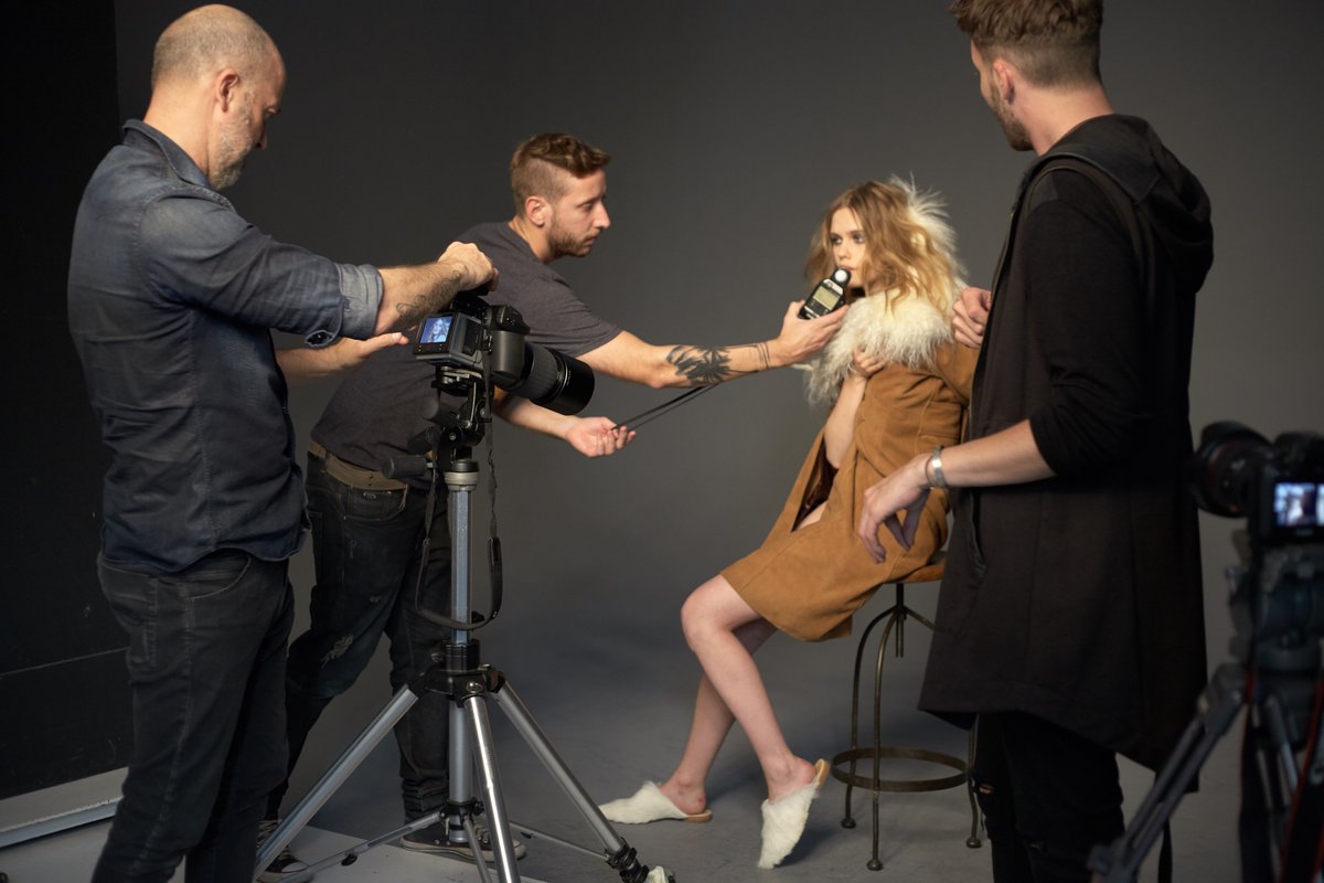 paulacahen's tweet photo. Mirá el Backstage completo de Campaña #InviernoPaula en nuestra fanpage! https://t.co/ofDboIeJF3