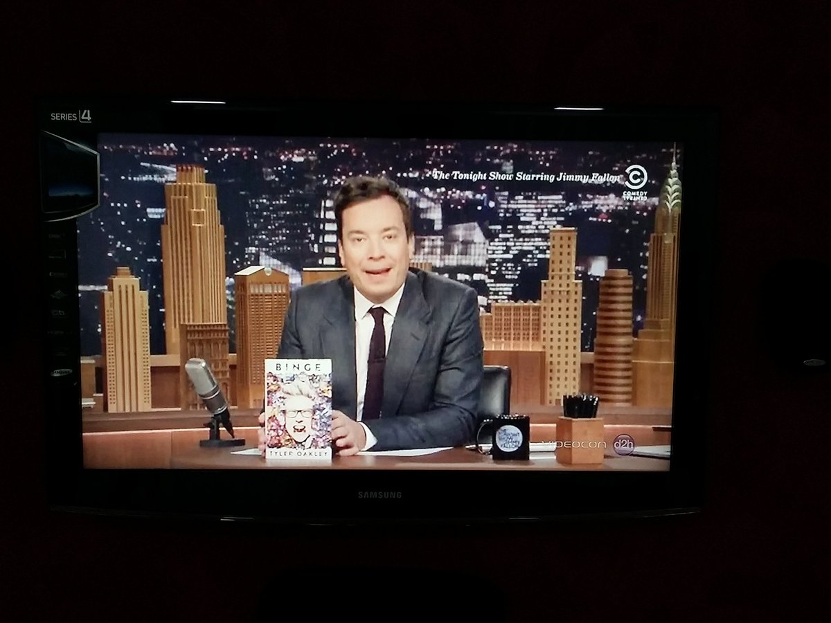 namenotunfound's tweet photo. @tyleroakley
My bae did it!!!
#TylerOnFallon https://t.co/KiRBif1bsx