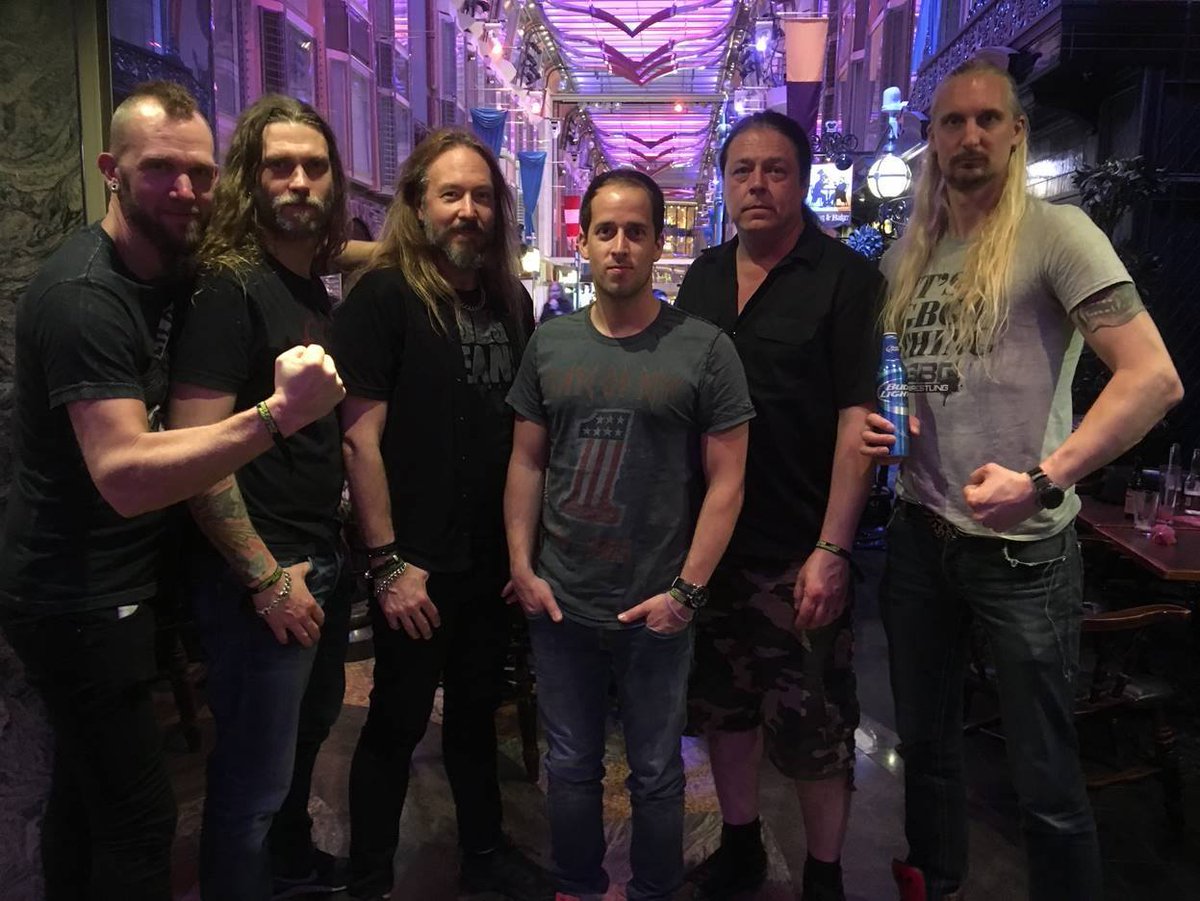 NapalmRecords's tweet photo. We're beyond excited to announce that we have signed the legendary @HammerFall to #NapalmRecords! #LetTheHammerFall https://t.co/VU1ZN8hy0Y