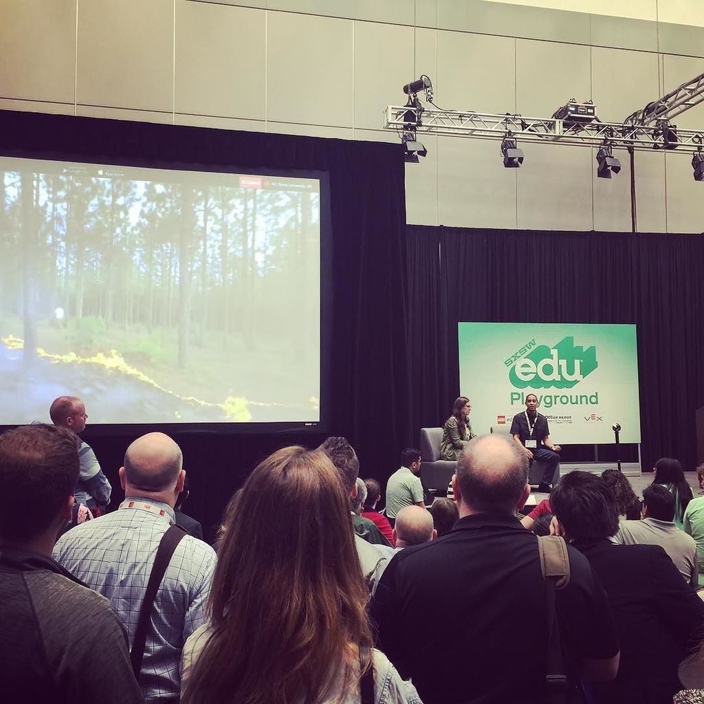 MathWars's tweet image. At #sxswedu listening to using 360 degree videos in schools?!?! #sasmLAB students get ours… ift.tt/24MnH0a