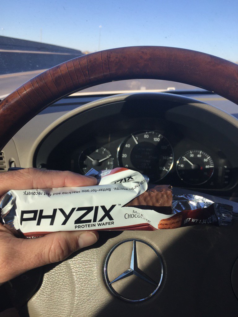 newton_cody's tweet photo. Nothing like snacking and driving on PhyziX ! #bonverarocks #phyzixmealreplacementbars #bvrlifestyle https://t.co/sf4enA0X0k