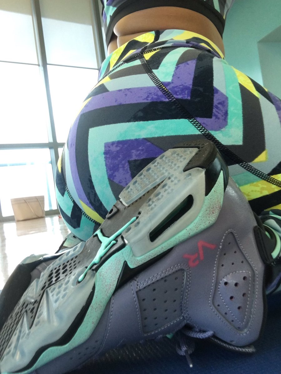 LilveronicaR's tweet photo. Got my own logo VR in my Js 😂😌 cuz I'm sick in the head lol https://t.co/6f3L81DKbv