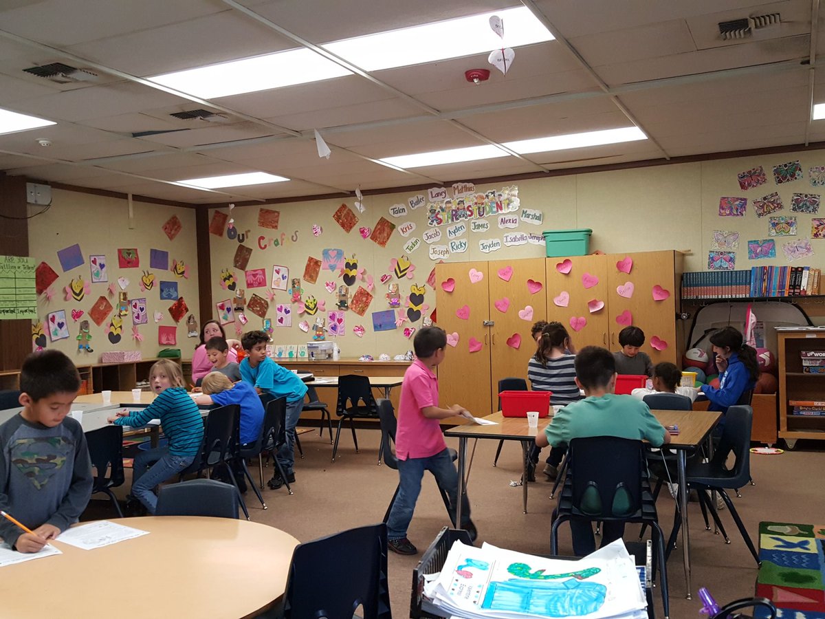 ChristinaJH1983's tweet image. #insideactivity @LompocYMCA #ForABetterUs #LosBerrosSite