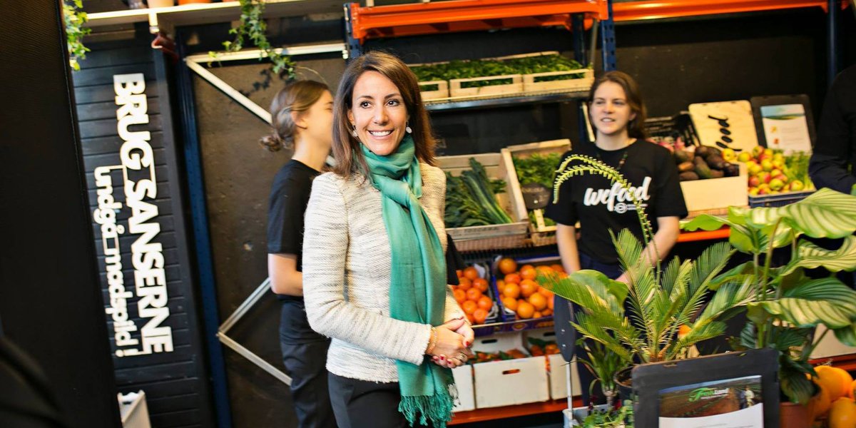 This grocery store is selling 'garbage' (and it's about time) huff.to/24pBZn5