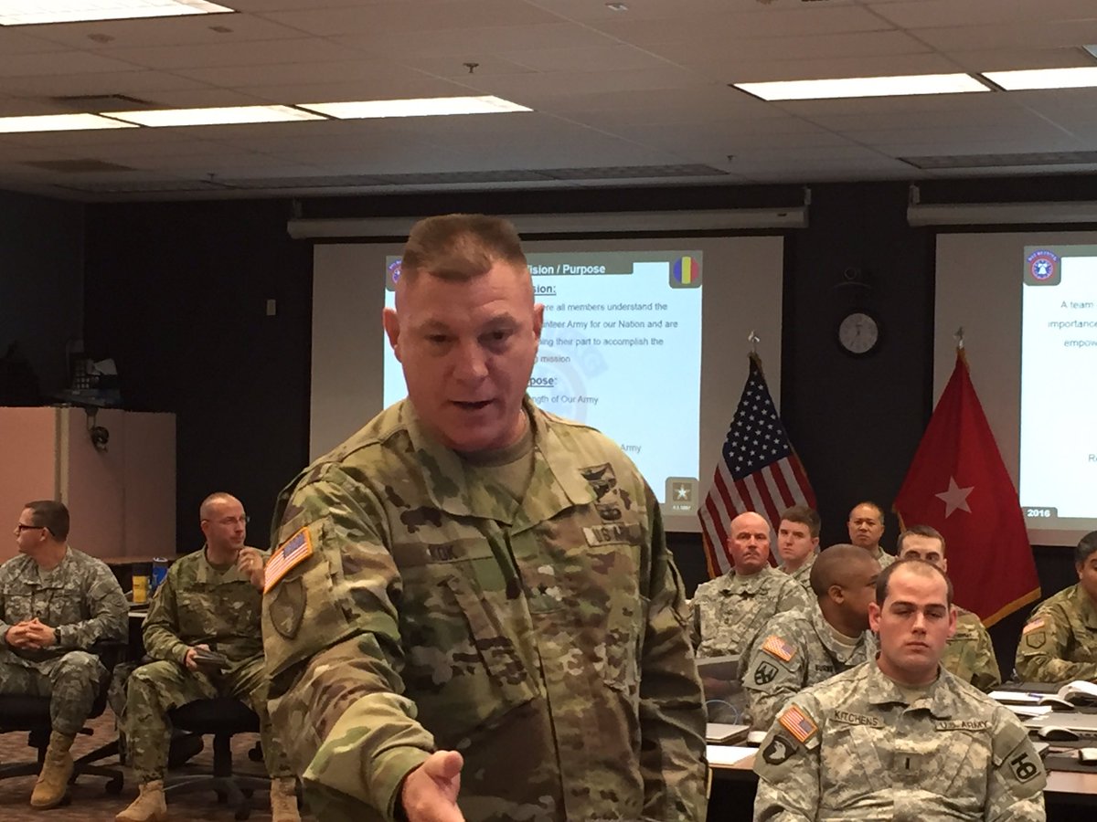 99TH_CG's tweet photo. Speaking about what #USAREC means to #USAR commanders at the Company Commander/First Sergeant Course #CCFSC https://t.co/ULSZro17fH
