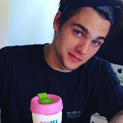rpteen_wolf's tweet photo. Liam!!!!!
@LiamDb_RPG https://t.co/w5o6y8XV7N
