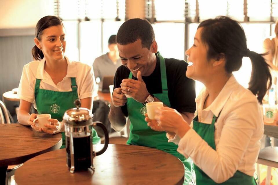 Starbucks5ways's tweet photo. We currently have a vacancy for a barista position.please drop in an application form https://t.co/tplQTjwsPw https://t.co/qzTVIXDOGx