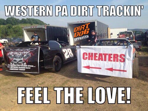 teamdirtdog's tweet photo. Can't we all just get along?  Lol https://t.co/KQUL5DPEyG