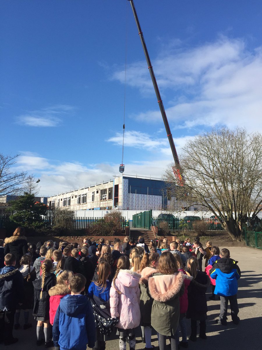 Bedford_Drive's tweet photo. Watching the crane and waving to the builders at playtime today😀😀 #allontrack #newbuild https://t.co/8lYcGqCyuL
