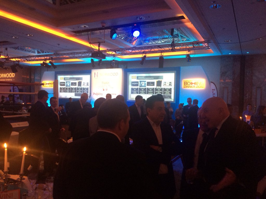 PaskinCsTrust's tweet photo. Things are heating up at the PCT @norwooduk #boxingdinner! #knockoutevent @hamhighproperty https://t.co/9IYorYEnwg