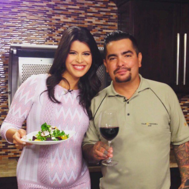 AaronSanchez's tweet photo. Fun segment talking wine and food with the lovely @RoxyNBC6 on #SixInTheMix #PairLikeAPro #DrinkMalbec @TerrazasWine https://t.co/xq8qqLoRD6