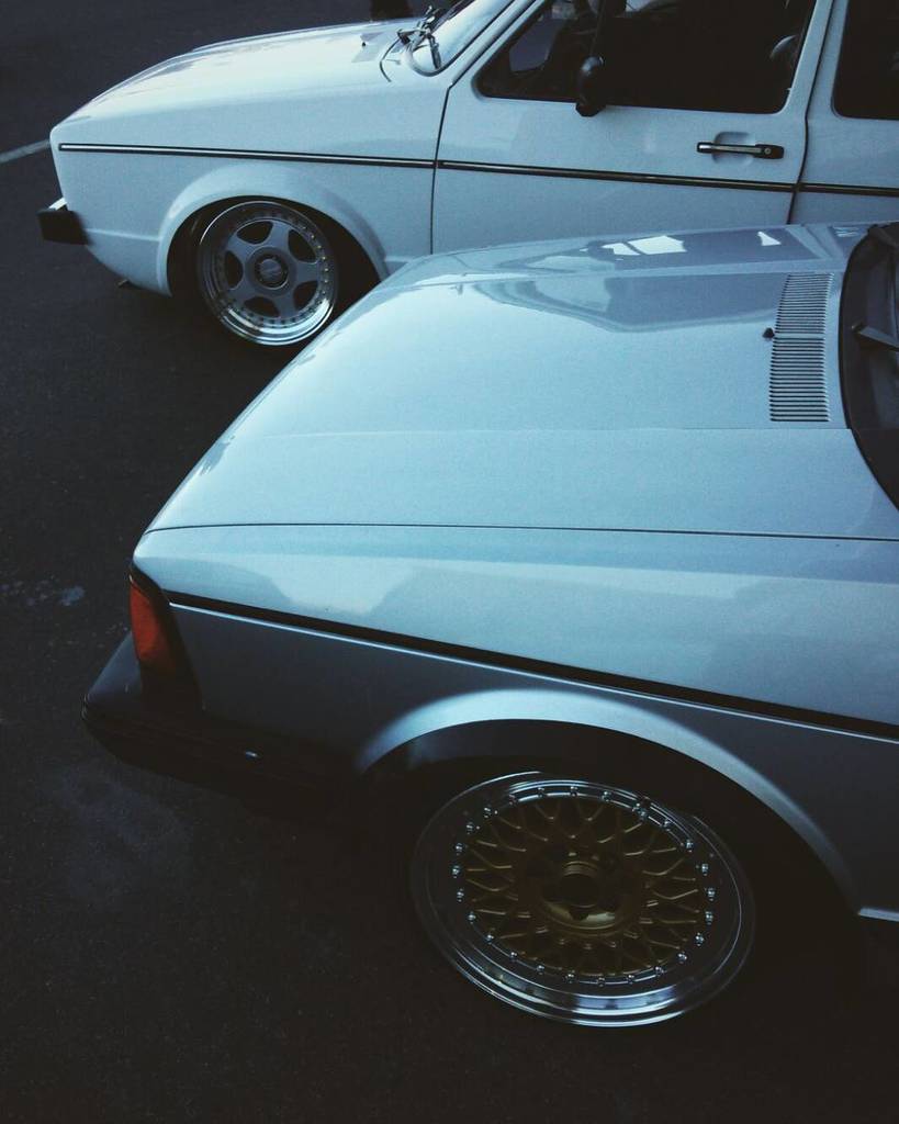 VeeDubMk1_'s tweet photo. Repost via @sxmirhsn 😍👌
#static #tuck #lowclass #throwback #OTF15 #onlythefittest #capestance #mk1jetta #mk1golf #m… https://t.co/zosSzZsQG3