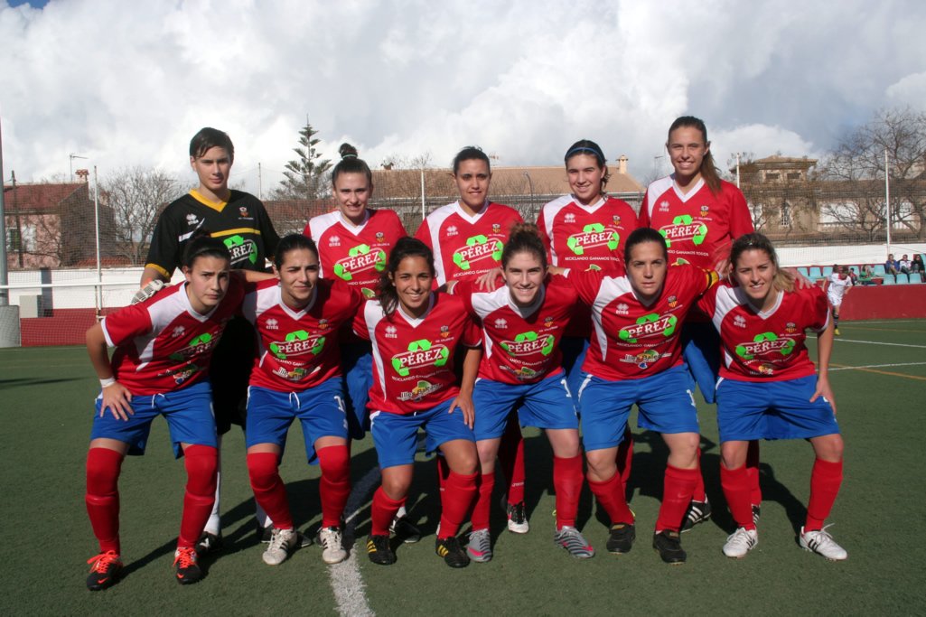 #futfem : El U.D Collerense en apuros lanza un SOS a la desesperada. ¡Apoyo económico ya! goo.gl/6Wl0S1