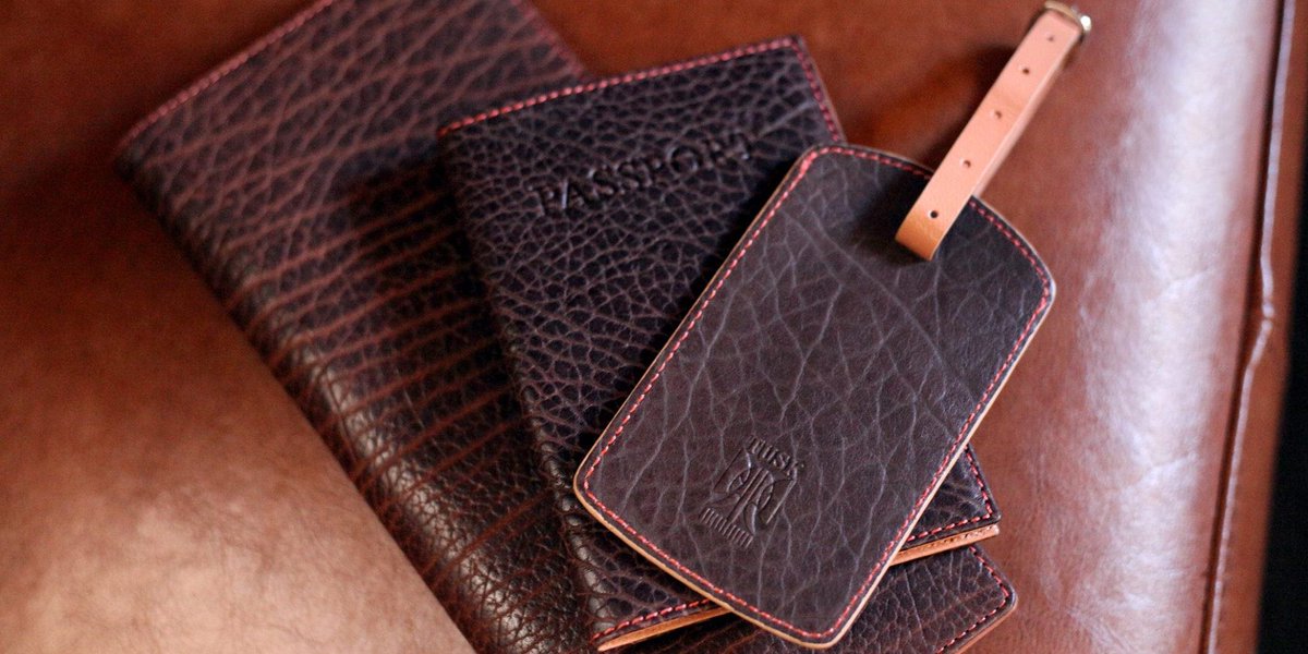 Our men's Amsterdam collection features rich buffalo leather with a subtle pebbled texture. tusk.com/product-catego…