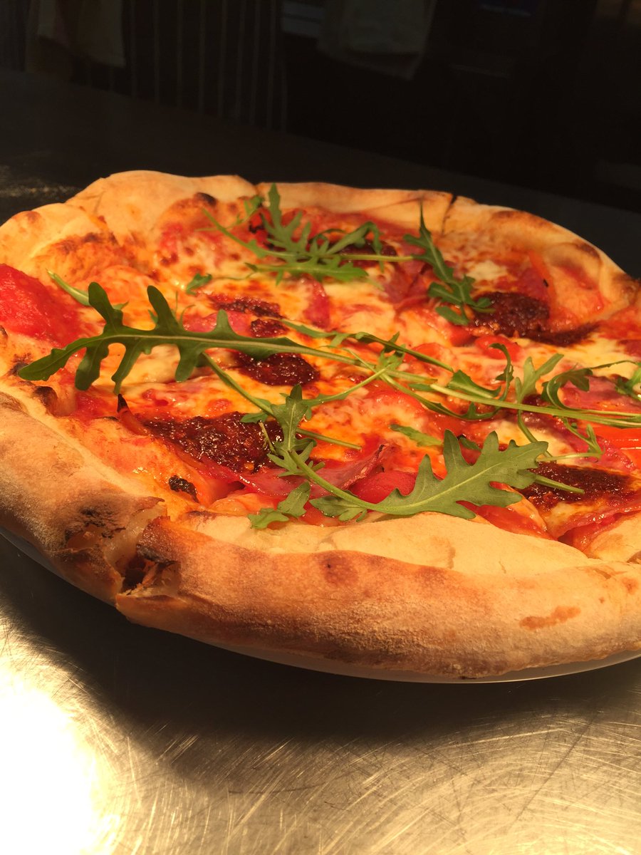 TheTollemache's tweet photo. Last week in photos #pubgrub #feasts #qualityingredients https://t.co/nrGEpW53bO