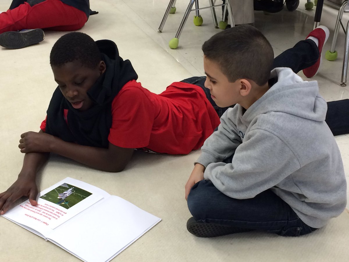 zreadingteacher's tweet photo. 5th and 3rd sharing their informational books and ideas! #kmdolphins https://t.co/pIJY5bIA1a