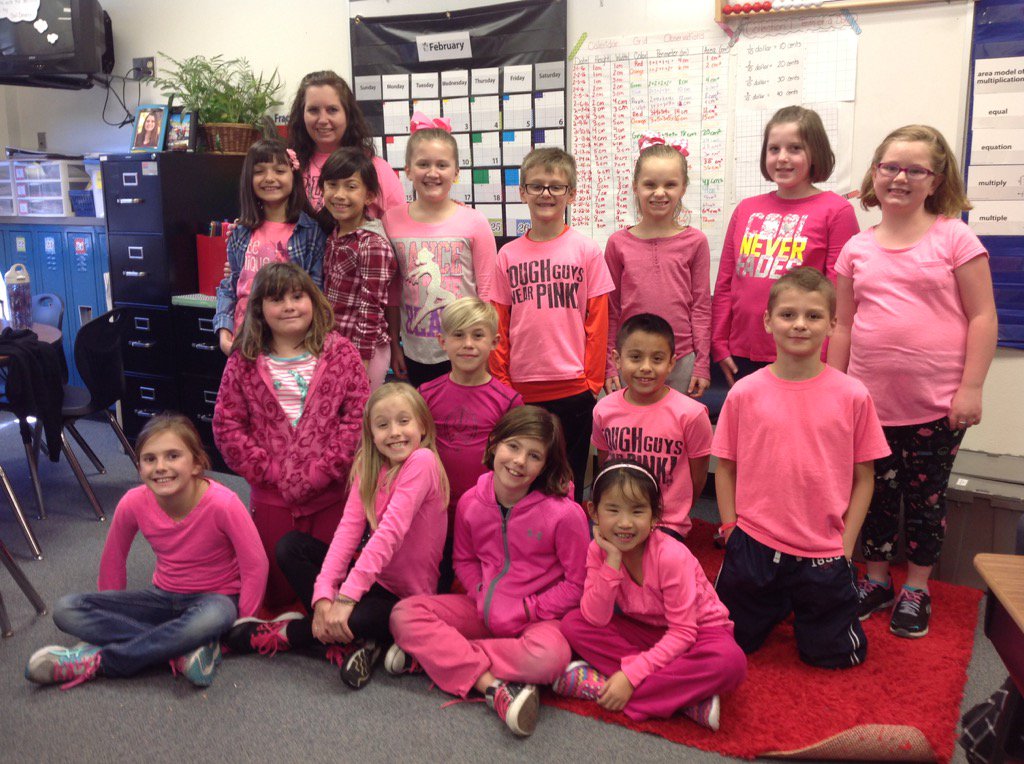 MrsMask3rd's tweet photo. Kindness Matters! #LISDpink #Bears2016 https://t.co/xeeMEejDRi