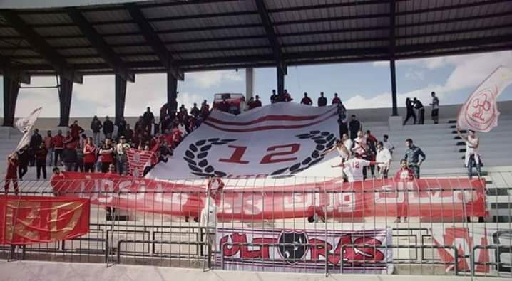 تيفو المجموعة في تنقل تونس..  معاك وراك وين ماتكون 
#UTB10