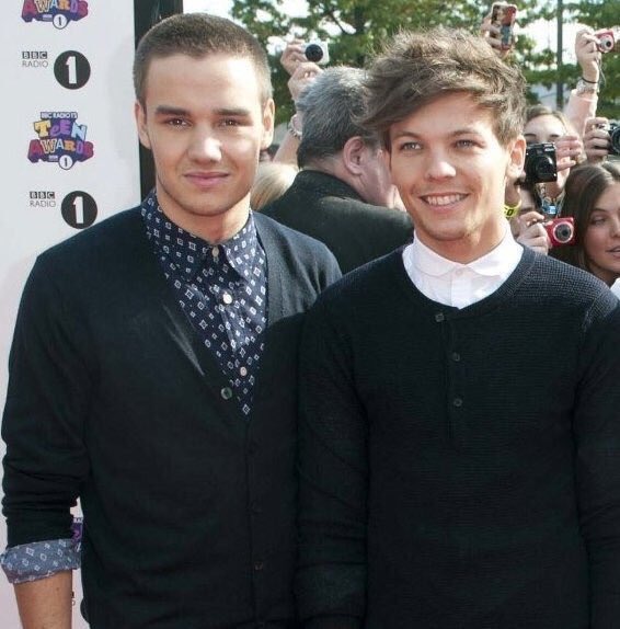 cupalwt's tweet image. JUST HOW FAST THE NIGHT CHANGES  #BRITs2016