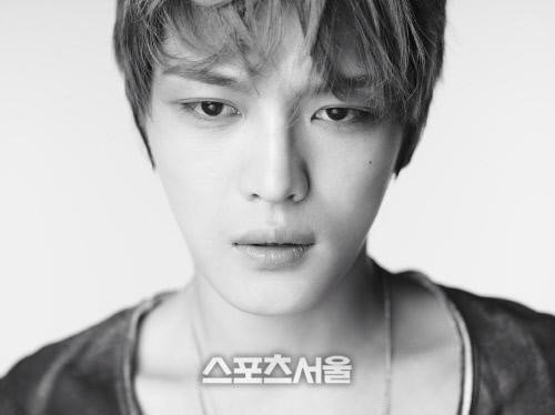 dongbangdata's tweet photo. [TRANS] 160222 Kim Jaejoong’s Sincere Lyrics Are Met With An Explosive Response From Fans https://t.co/ms8qXA2ift https://t.co/AQb61wt5as