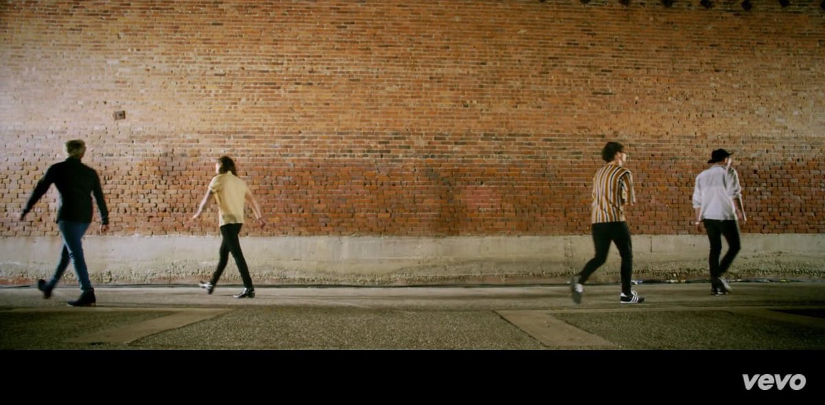 I can totally see this happening

#BRITs2016