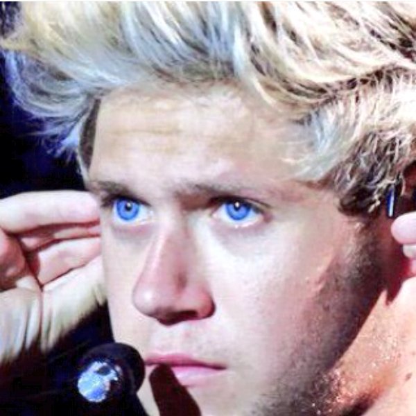 alejisbp's tweet photo. Sus Ojos...Mi Paraiso #SupportToNiall https://t.co/1cukwbcGZU