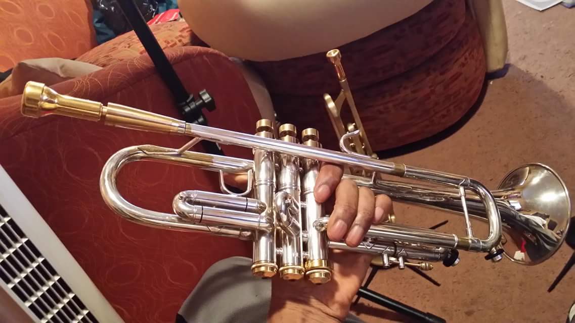 NebuwahHutip's tweet photo. My baby "Sweetness"... Yes, Daddy loves you! #BachStrad #Trumpet https://t.co/mmj482okc7