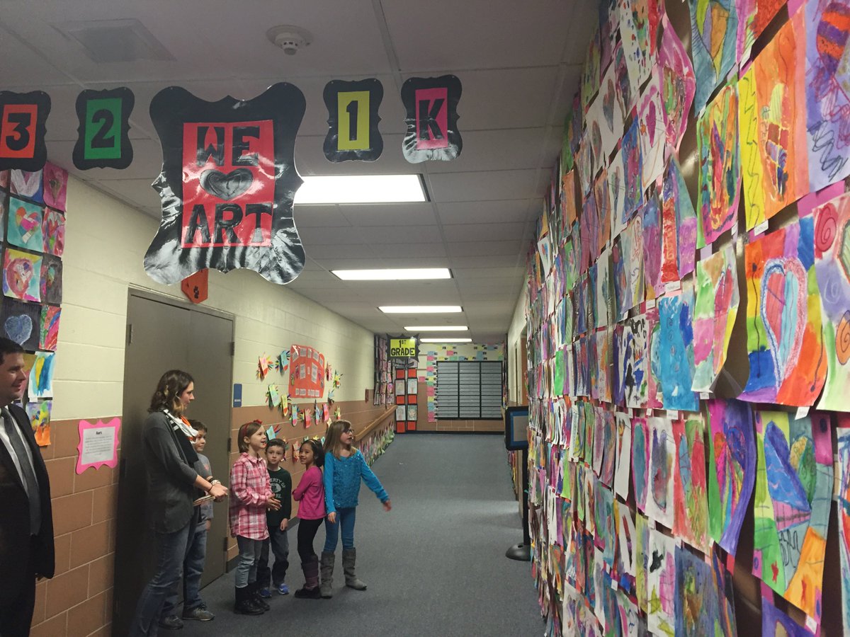 Our school transformed into an art gallery...500+ artists! Time to celebrate. @pituchspainters <a href="/mem76rt/">Matthew E. Miller</a> #RTArt
