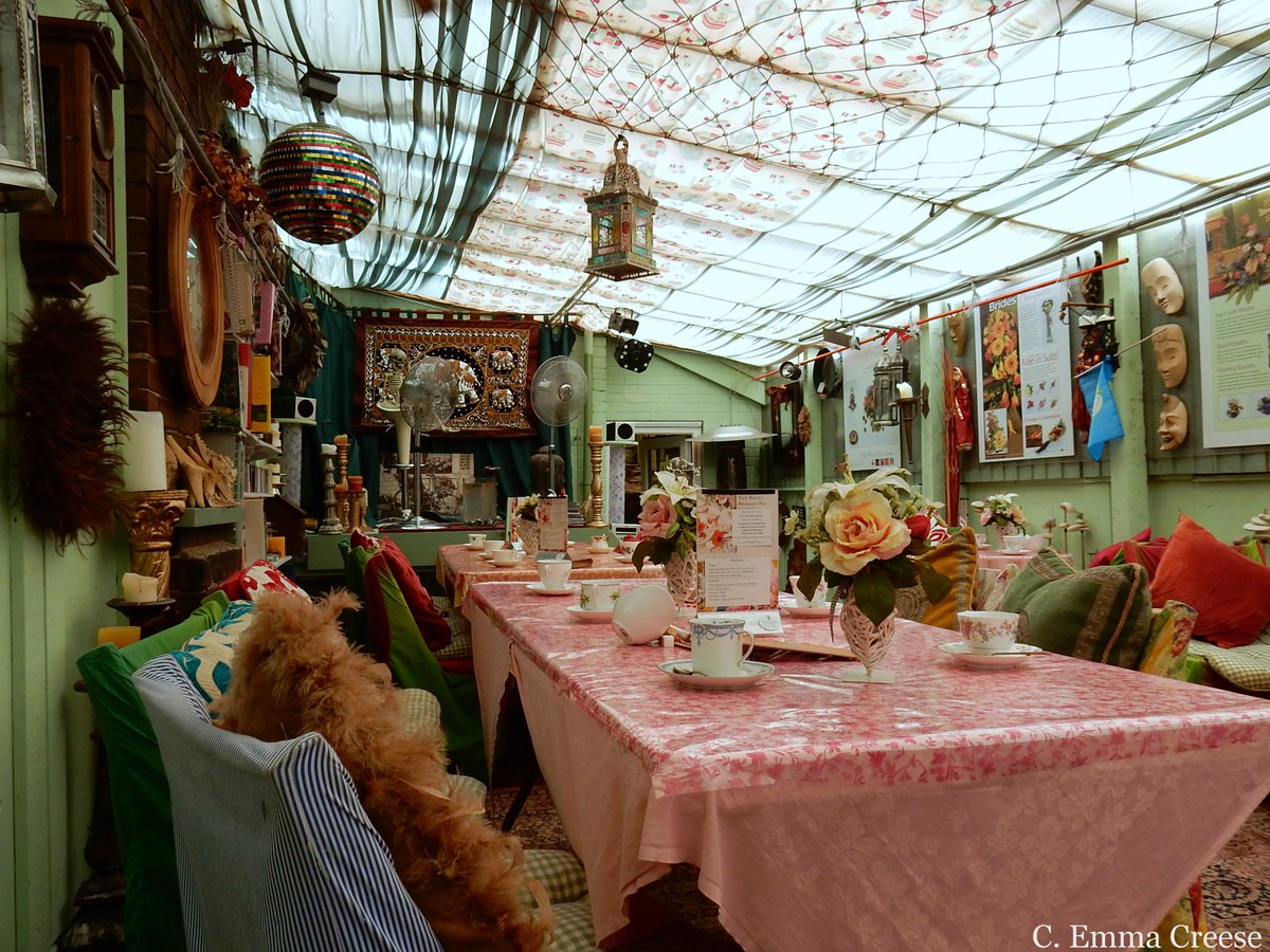 LondonKiwiEmma's tweet photo. {New Post} Lord Hursts in Doncaster - quirky, fantastic &amp; magical tea rooms... https://t.co/IMsaGeQHpV #Yorkshire https://t.co/CUNKBoF6Fz