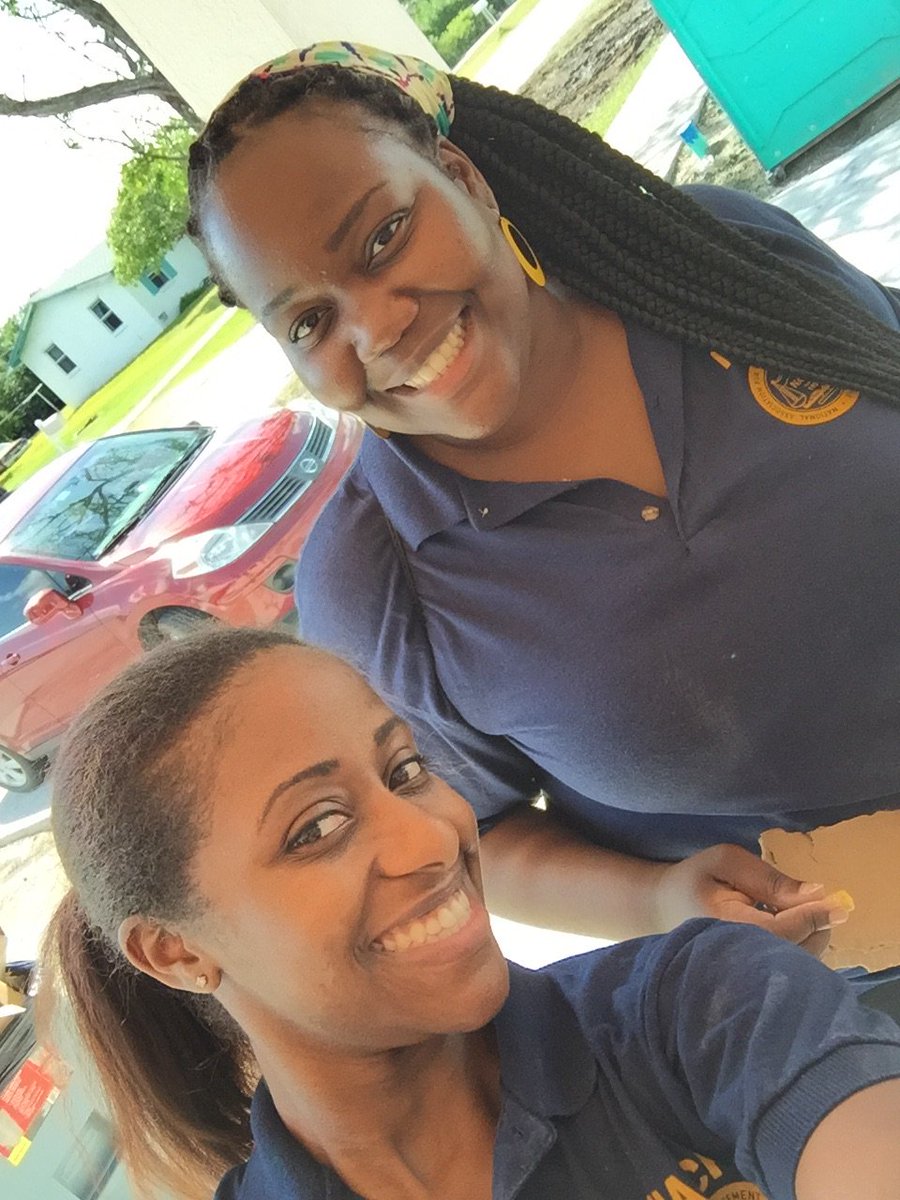 Daniella4Change's tweet photo. The @miamiNAACP @NAACP volunteered w/ @HabitatMiami for the 2016 housing blitz. #BuildingforJustice #FreedomFighters https://t.co/58iVc9UMf2