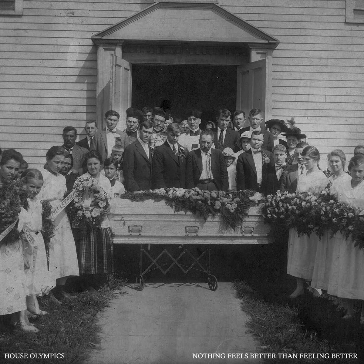 Our brothers in scream are streaming a new EP today. Forever love to <a href="/HouseOlympics/">House Olympics</a>          bit.ly/1SUQdsv