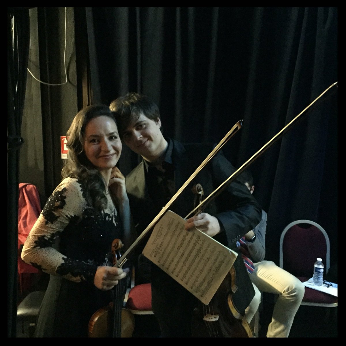 Adrien Boisseau et Genevieve Laurenceau, 1er violon de l'@ONCT_Toulouse juste avant de jouer Mozart #Victoires2016