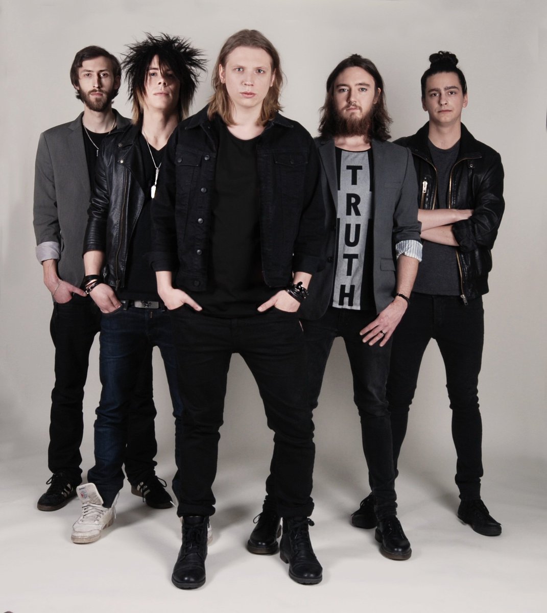 Marcus_sEuSiON's tweet photo. We have live recordings from our 2 last tours, time to share it! Every day for 7 days we'll release a song live! https://t.co/2zcsEiLAeL