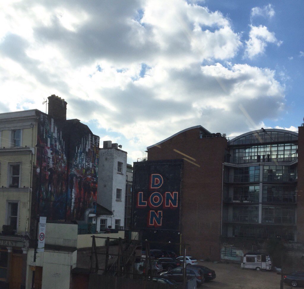 theeventdesign's tweet photo. #london #garystranger #globalstreetart #artkicks https://t.co/TRHe2UhRwT