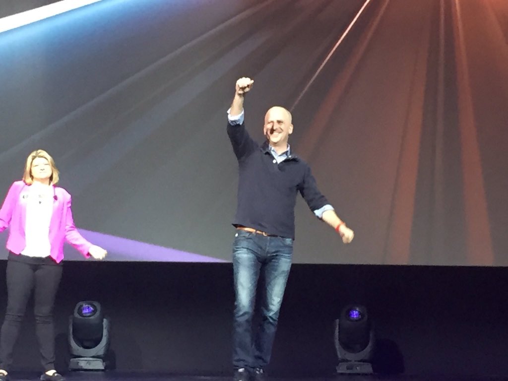 markjosephson's tweet photo. And in reality... This. Thank you @sandy_carter for a rock star moment! @Bitly @springsteen #ibminterconnnect https://t.co/LA1VZQOwbh