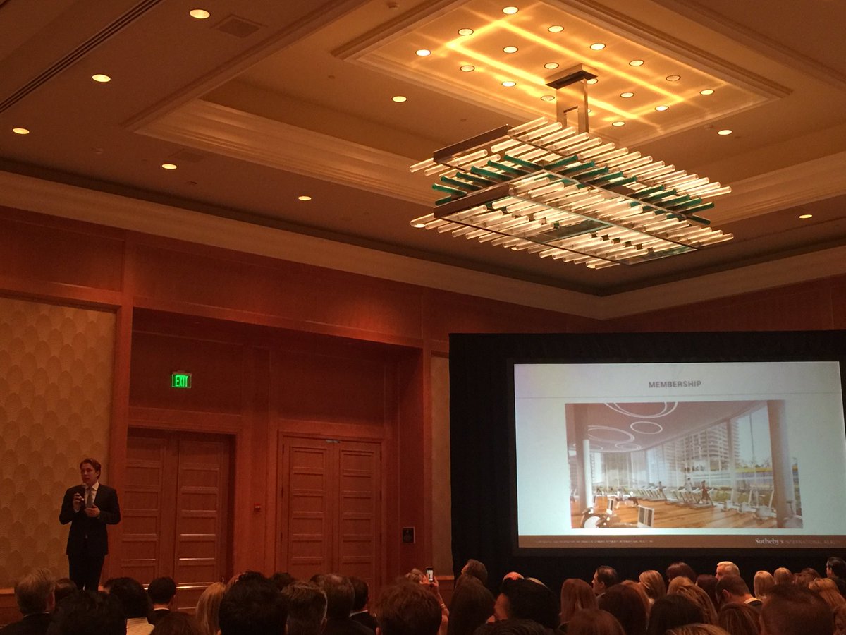 mayidelavega's tweet photo. .@bradleynelson friend to .@onesir & .@sothebysrealty rockstar addresses our team of top agents #network⭐️ #2016AAM https://t.co/HZzQPL8zjc