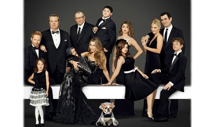 IndiaComAmerica's tweet photo. #USIndiaCom's #AmericanShowDesiRemake series this week is dream #desi cast of #ModernFamily https://t.co/Biz7421Wm1 https://t.co/LXypUlXV1I