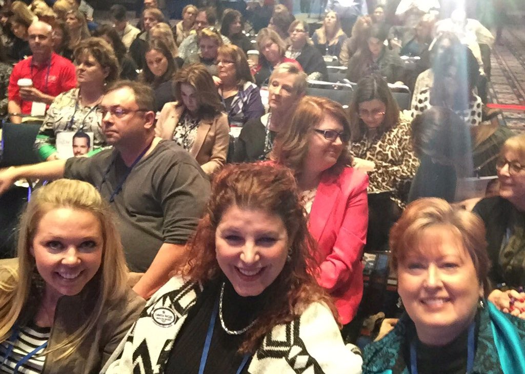 KeriBurdette's tweet photo. #MarTechTrends  Technology is Transactional....Real Estate is Relational #votefrontier2016 https://t.co/OQHBr4LXJb